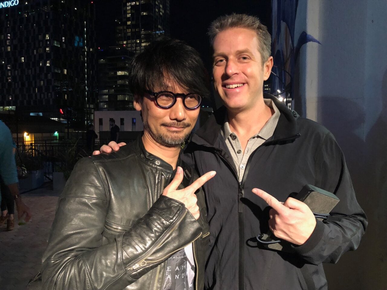 Hideo Kojima descarta que la IA pueda crear arte «mientras él viva» y alimenta el debate sobre su distancia con Geoff Keighley