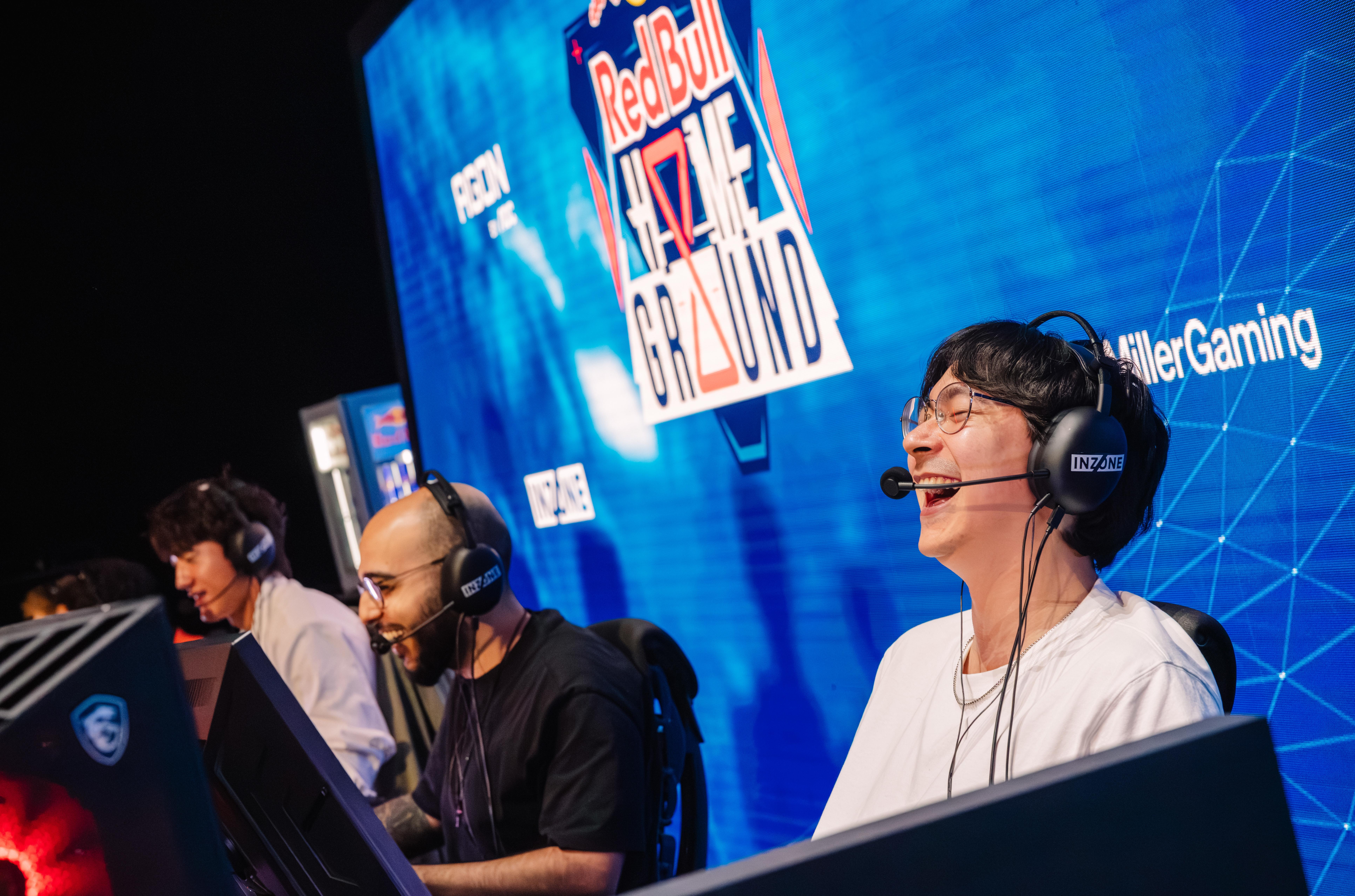TenZ y Red Bull en el evento Home Ground de VALORANT